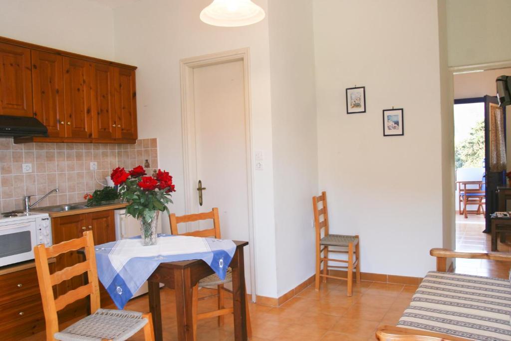Ferienwohnung Esperis Livadi  Exterior foto