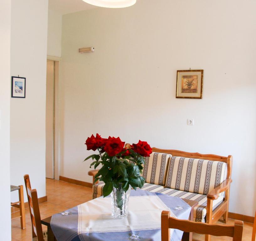 Ferienwohnung Esperis Livadi  Exterior foto